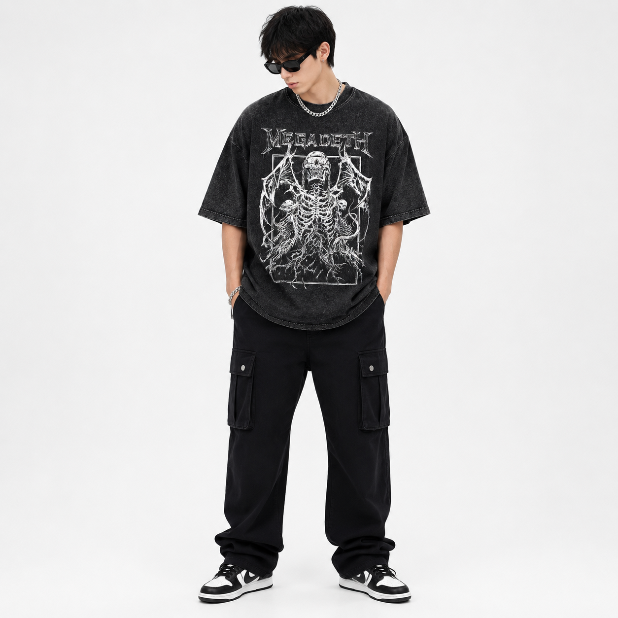 Men's vintage wash graphic t-shirt in black