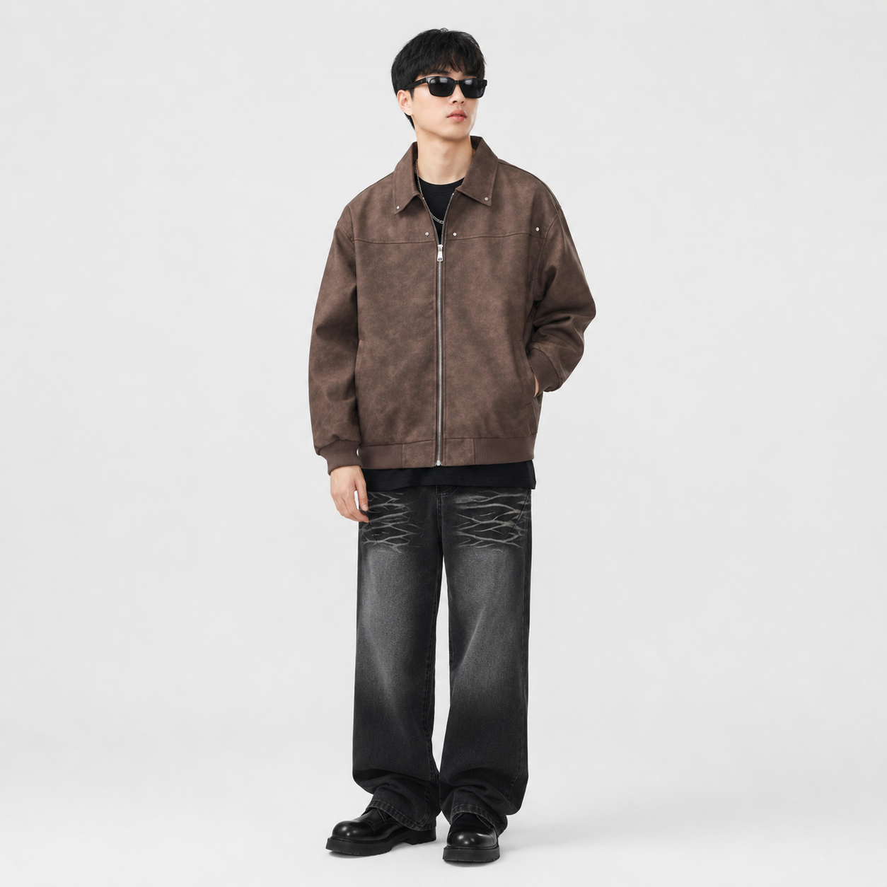 Men's casual zip-up jacket in brown