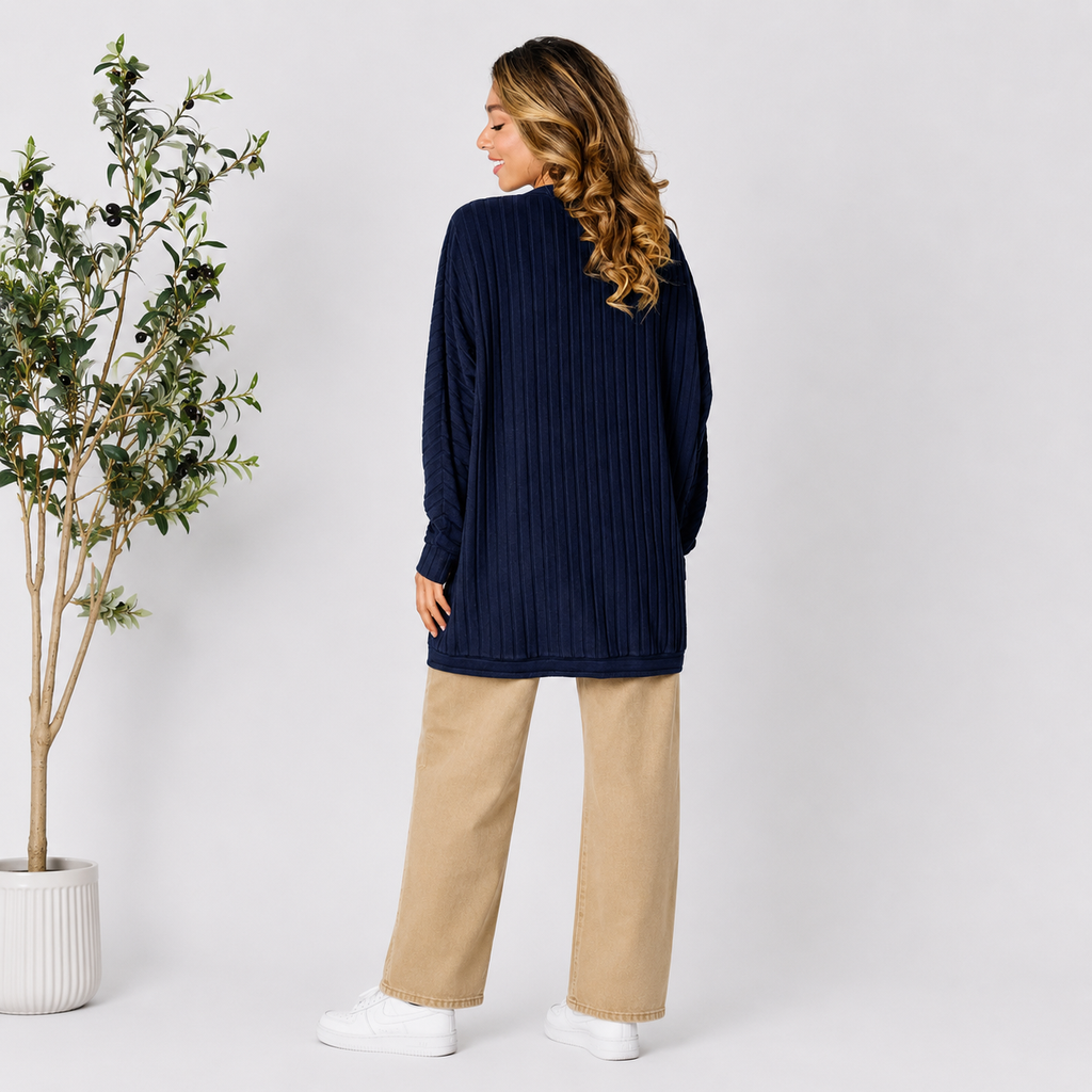Comfortable women's cardigan in a relaxed silhouette