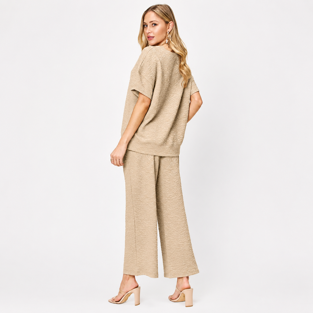 Short sleeve textured top with coordinating pants